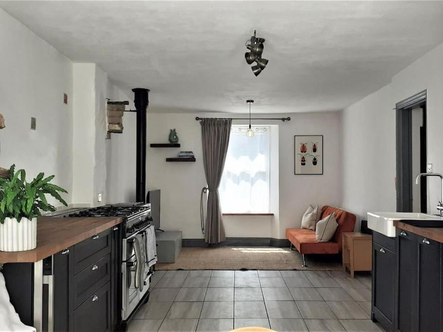 Newly Renovated Characterful Cottage, Wheal Rose Scorrier Exteriör bild